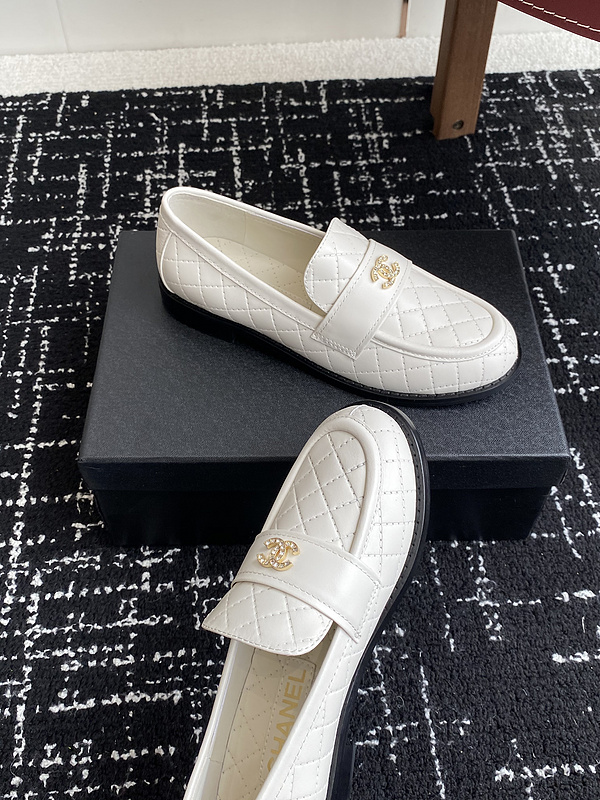 Chanel Leather CC Logo Loafers