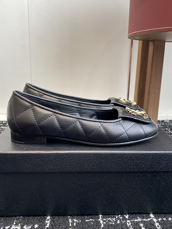 Chanel Leather CC Logo Loafers