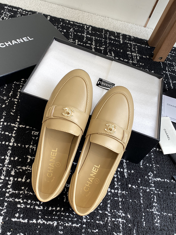 Chanel Leather CC Logo Loafers