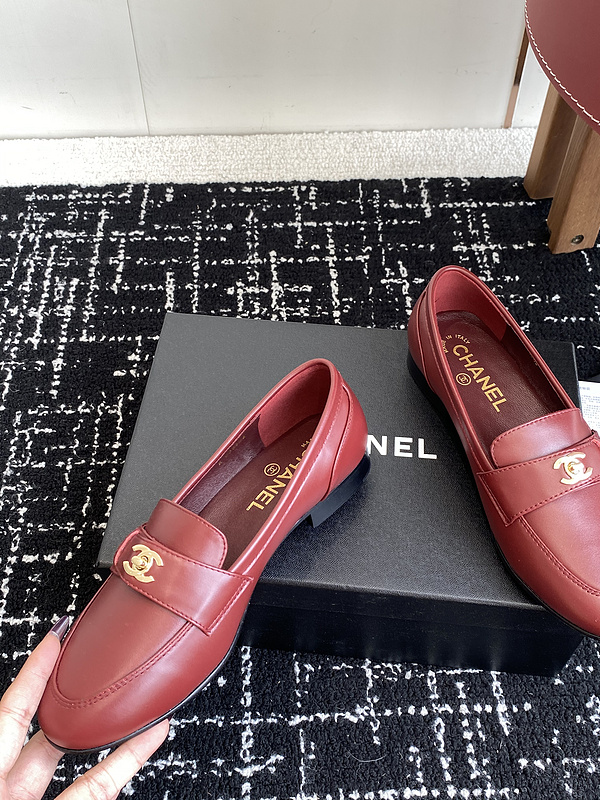 Chanel Leather CC Logo Loafers