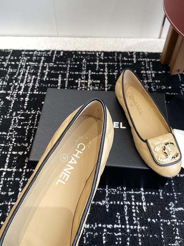 Chanel Leather CC Logo Loafers