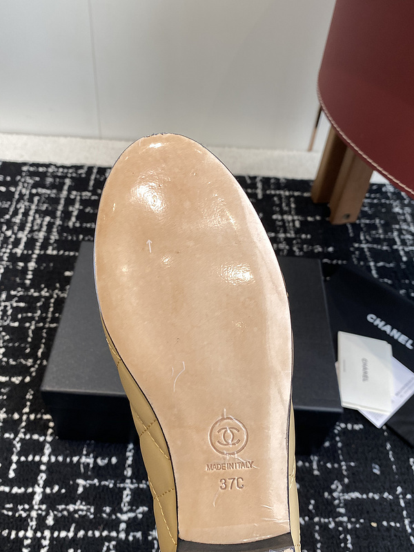 Chanel Leather CC Logo Loafers