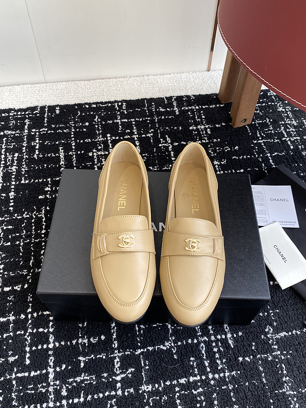 Chanel Leather CC Logo Loafers