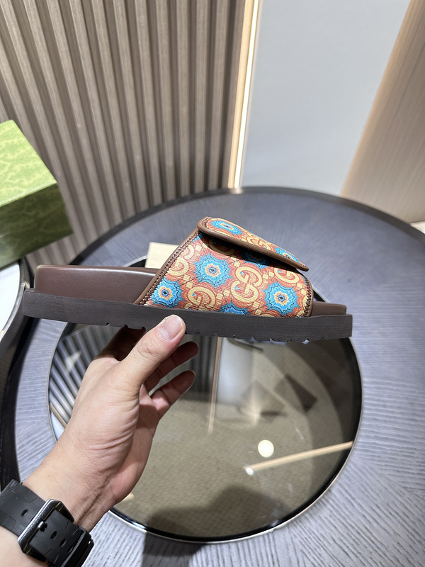 GUCCI SLIDE