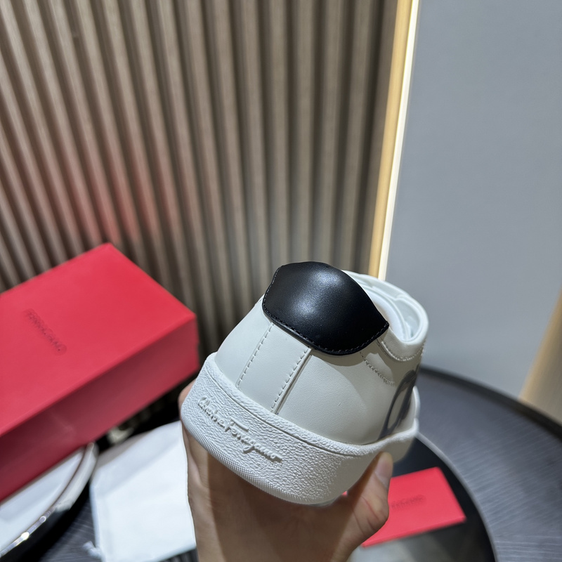 Ferragamo Gancini Sneakers