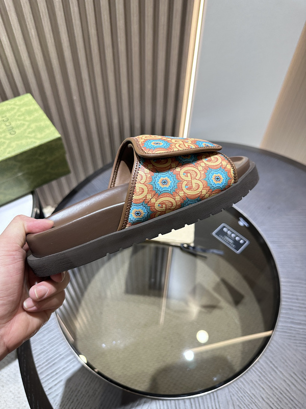 GUCCI SLIDE