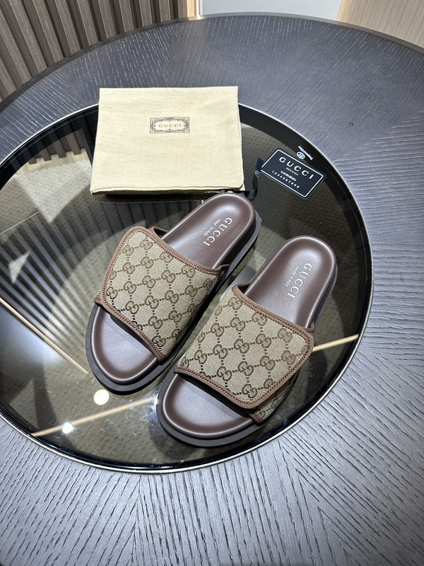 GUCCI SLIDE