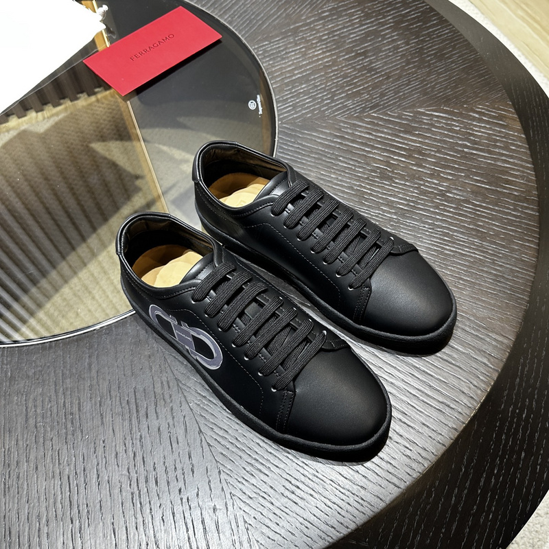 Ferragamo Gancini Sneakers