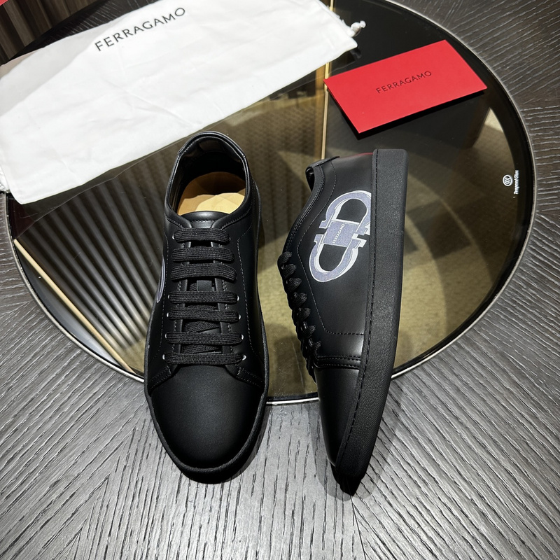 Ferragamo Gancini Sneakers