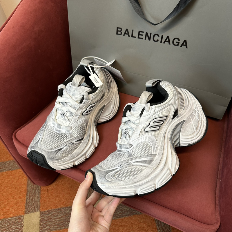 Balenciaga 10XL Sneaker