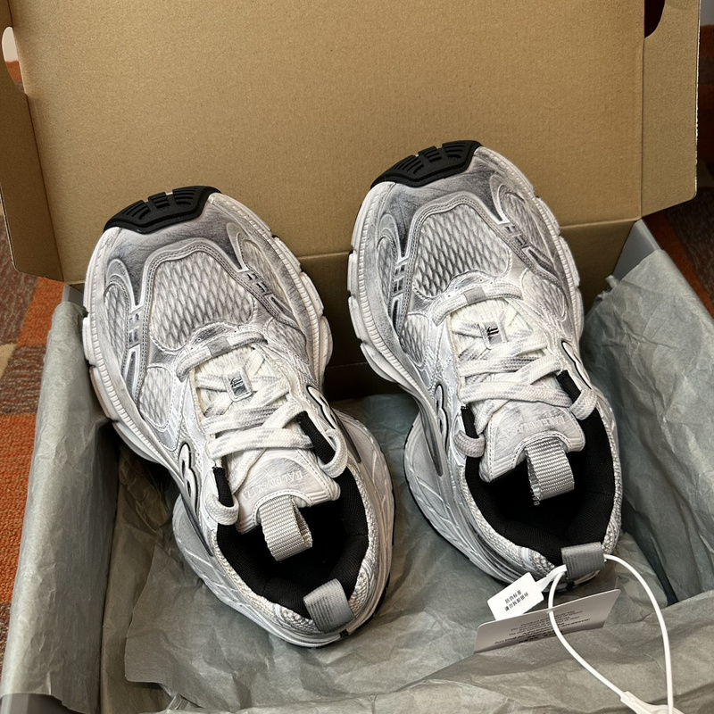 Balenciaga 10XL Sneaker
