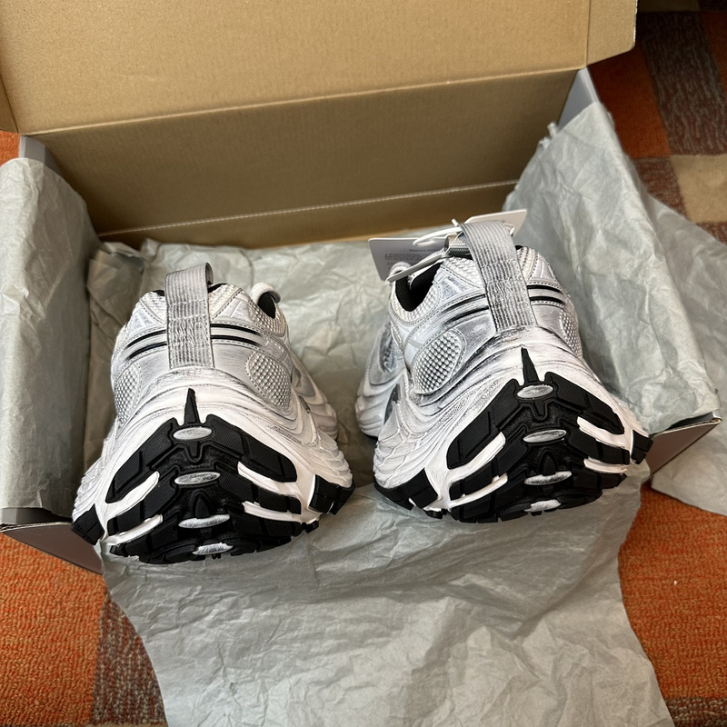 Balenciaga 10XL Sneaker
