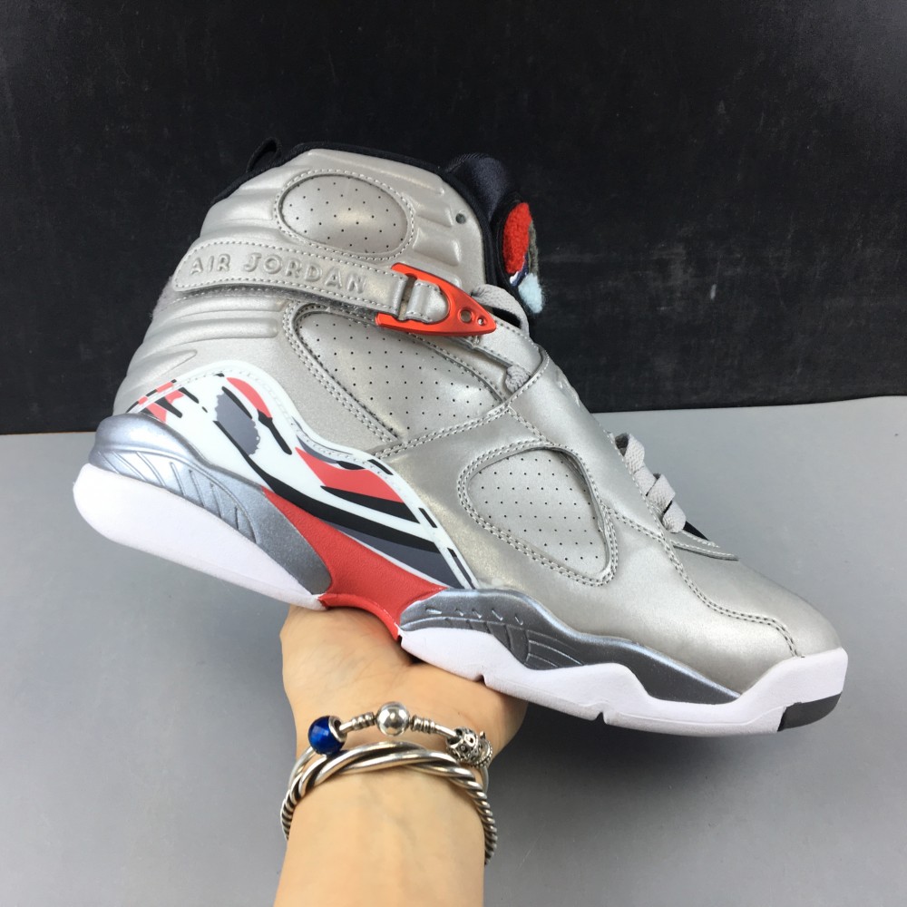 Air Jordan 8 “Reflective Bugs Bunny”