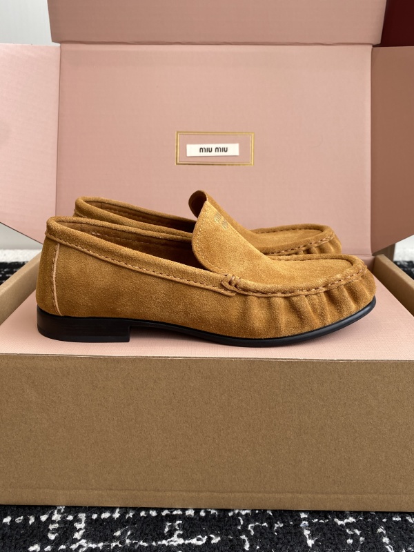 Suede Ruched Mocassin Loafers
