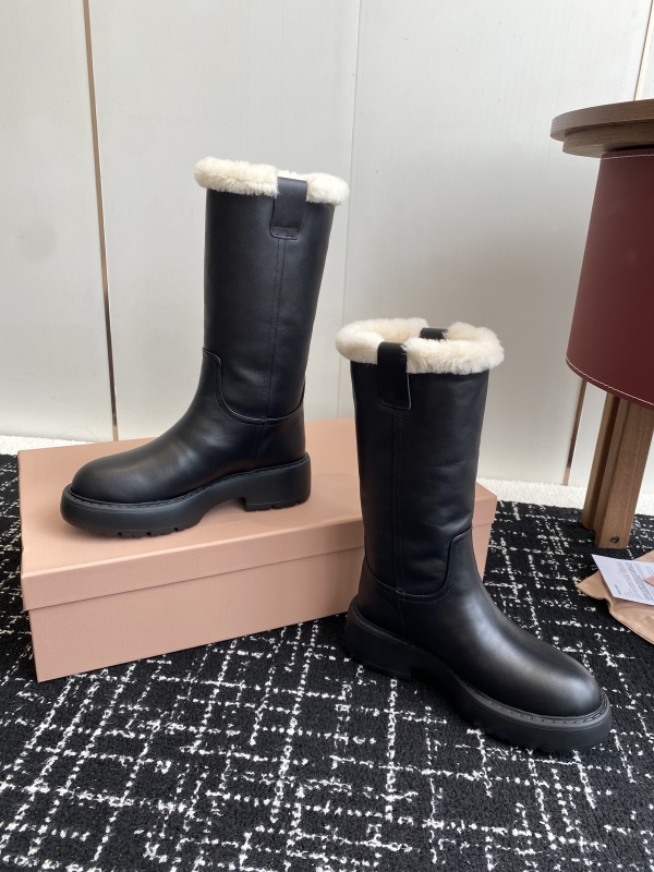 Bata Winter Boots