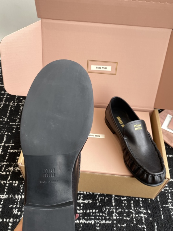 Suede Ruched Mocassin Loafers