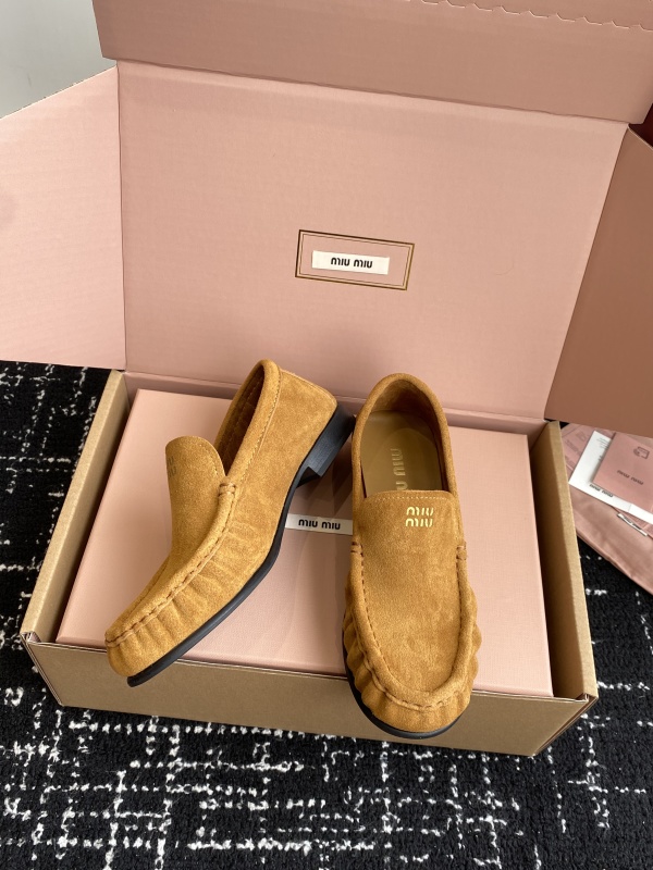 Suede Ruched Mocassin Loafers