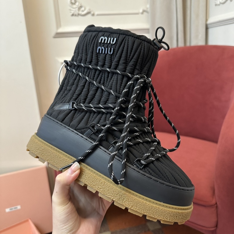 Miu Miu Logo matelassé snow boots