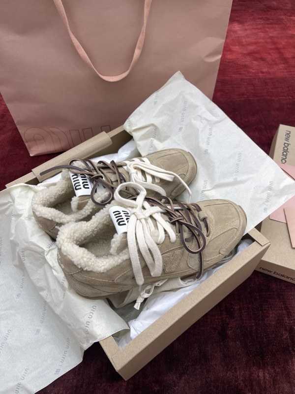 Miumiu x New Balance 530 Classic Sneaker
