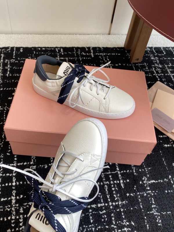 MiuMiu Sneakers