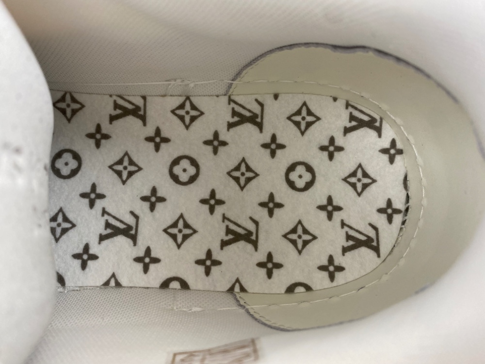 LV Trainer Sneaker