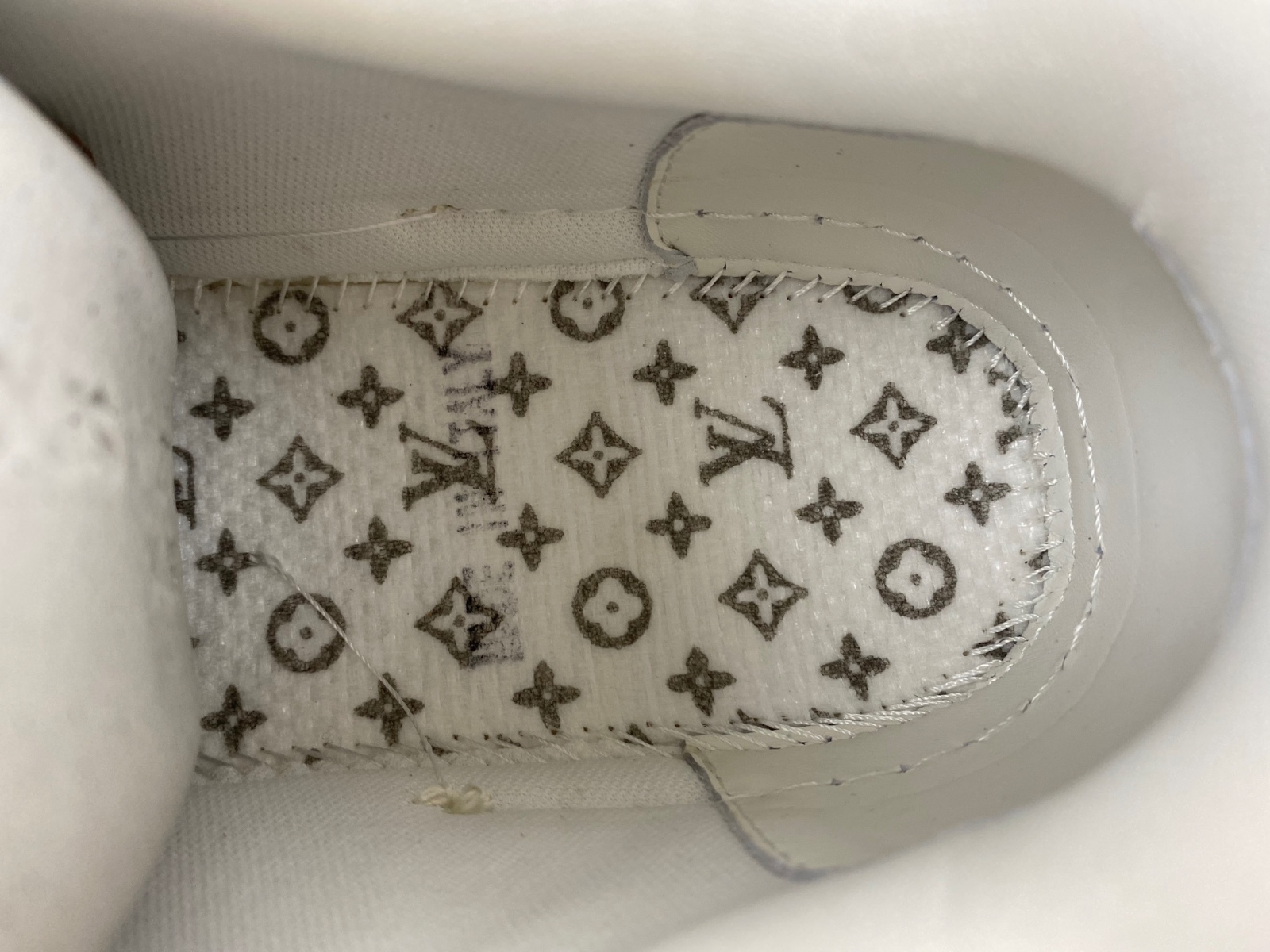 LV Trainer Sneaker