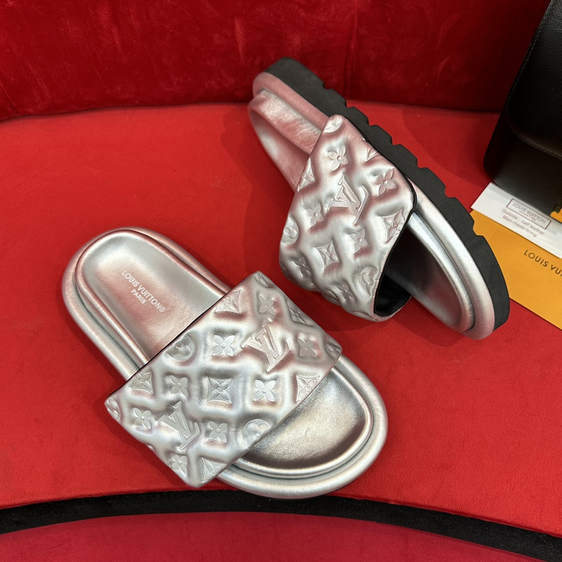 LV POOL PILLOW COMFORT MULE