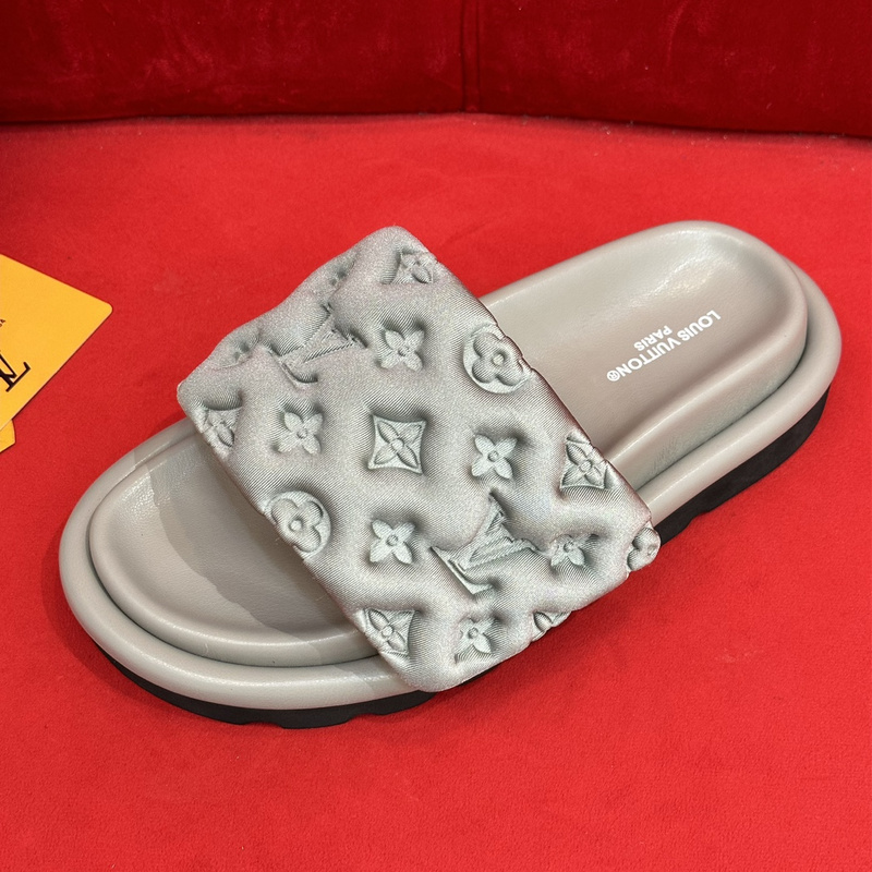 LV POOL PILLOW COMFORT MULE