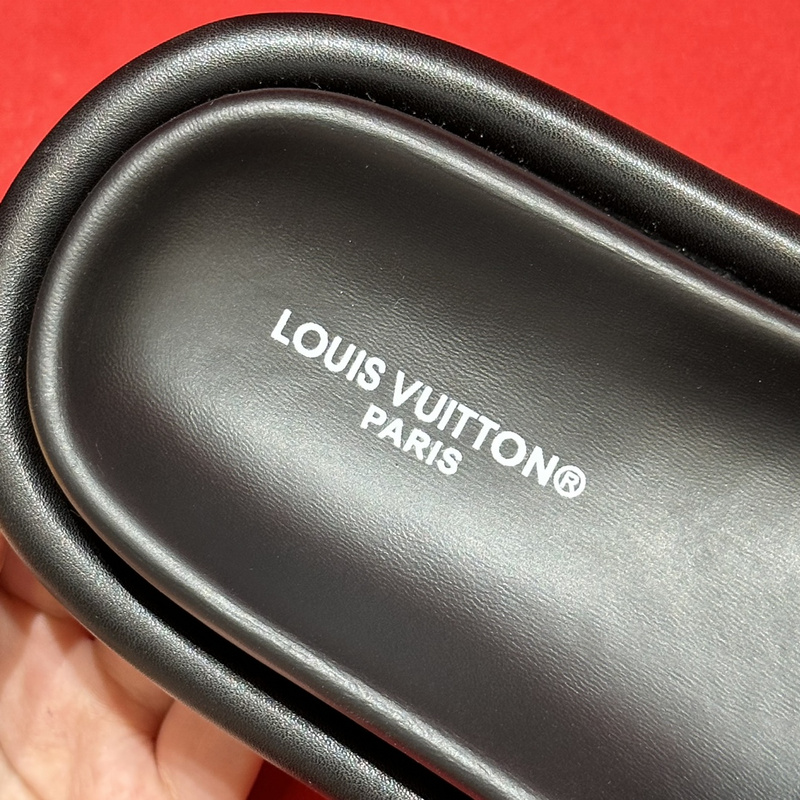 LV POOL PILLOW COMFORT MULE