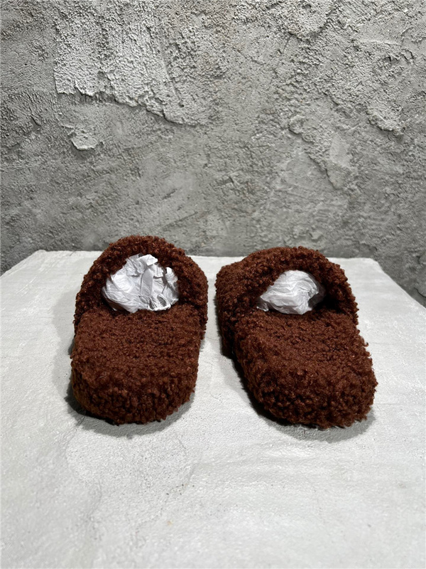 Balenciaga wool Slippers