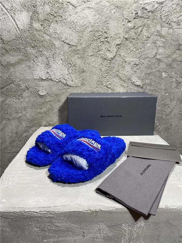 Balenciaga Furry Slides 'blue'