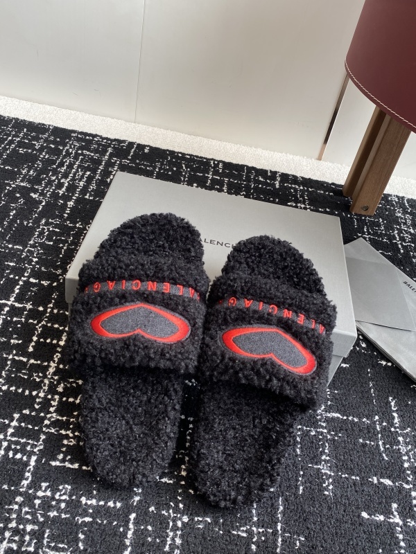 Balenciaga Furry Slide