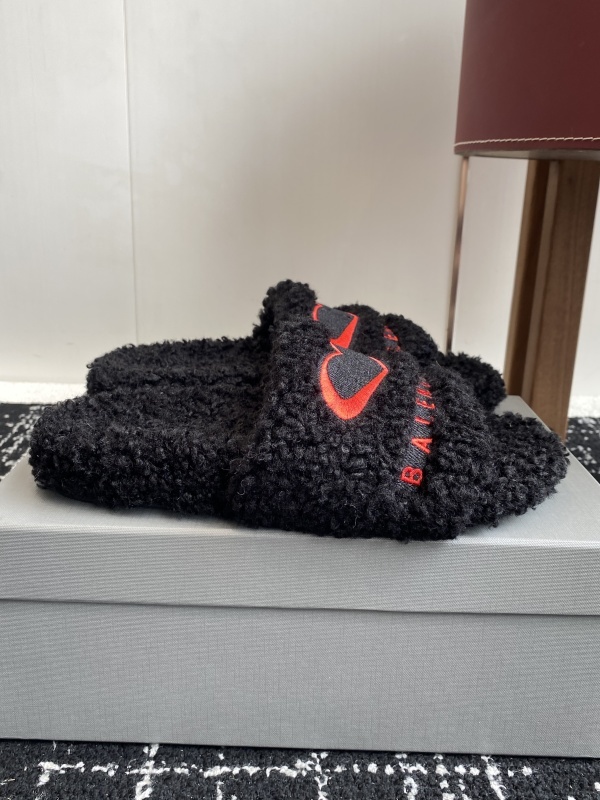 Balenciaga Furry Slide