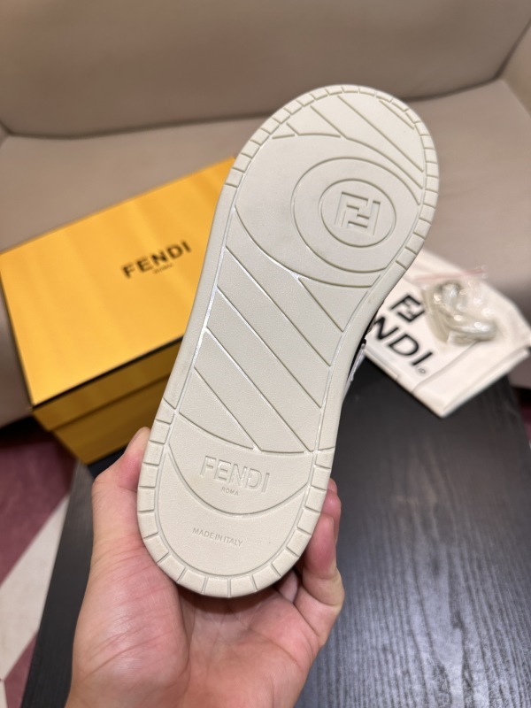 Fendi Match Leather Black