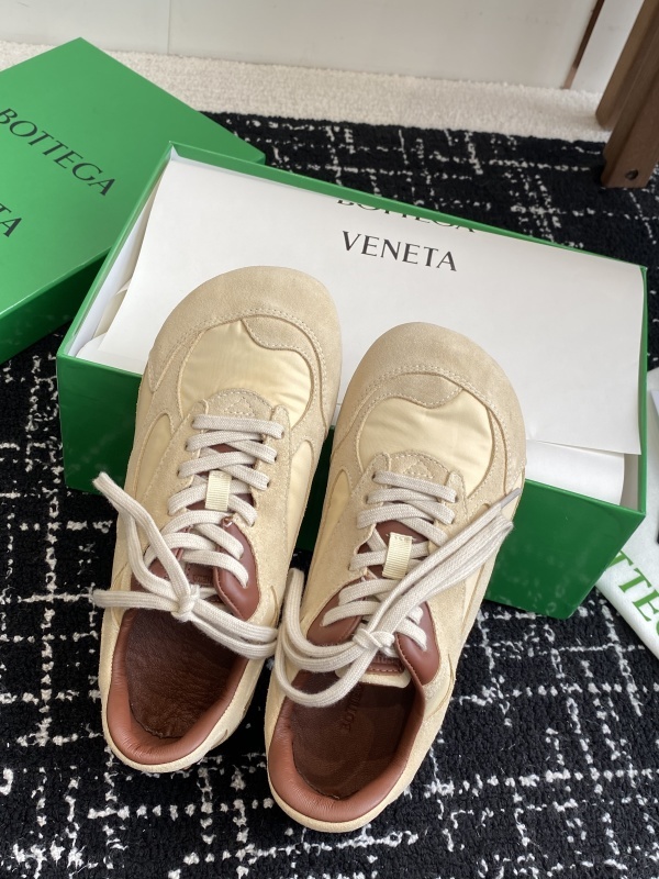 Bottega Veneta Orbit Flash Caramel Low Top Sneakers