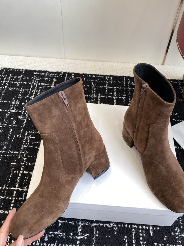 Celine Triomphe Short Boots Havana